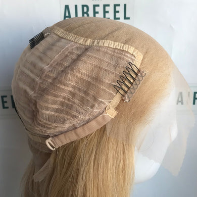 honey blonde wig